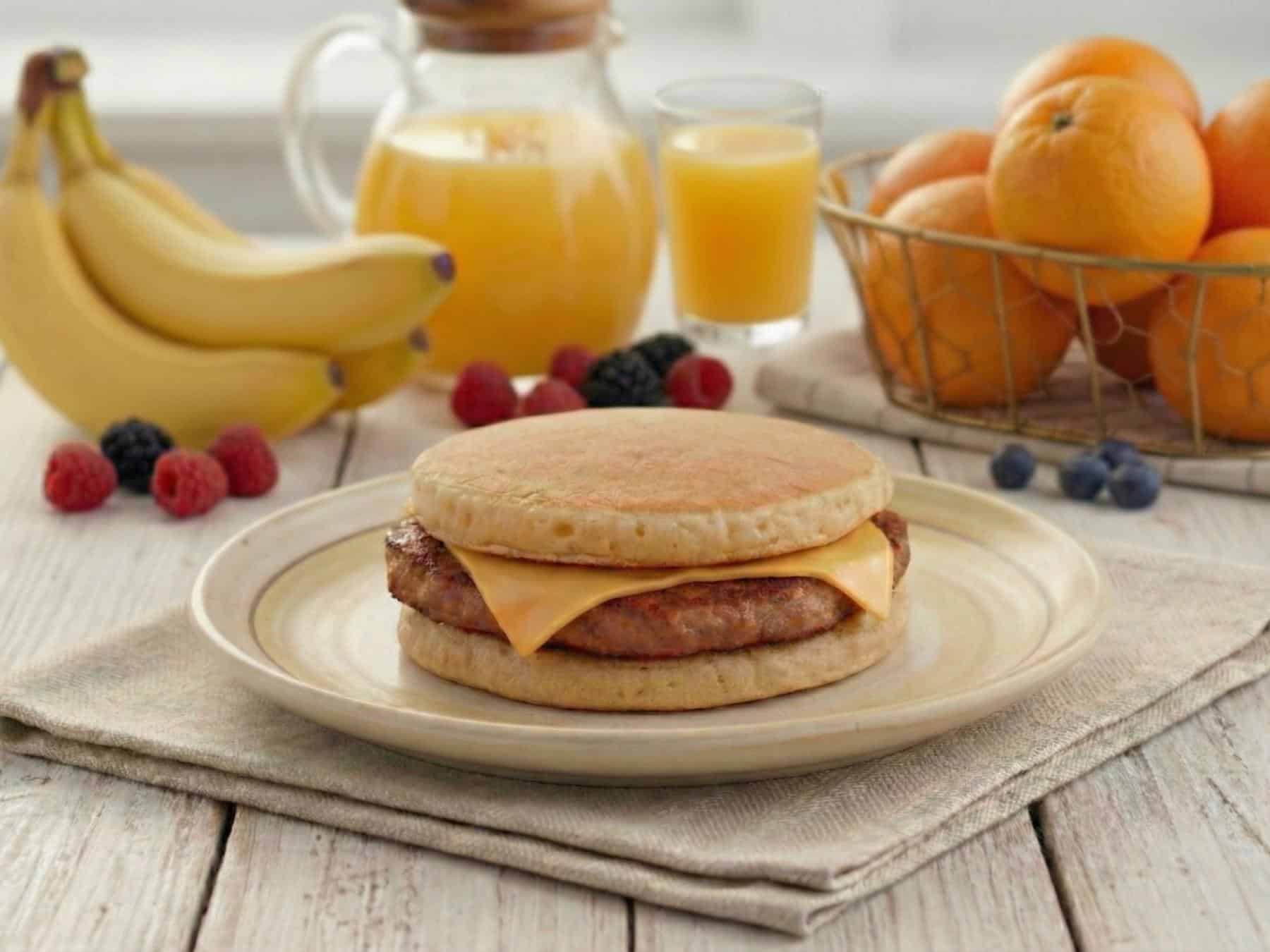 PUB6210 Whole Grain English Muffin with Egg and Cheese (IW)
